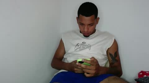 Snapshot of drako_monstercock chatting on 01-21-25, 08:32 drako_monstercock online show from 01-21-25, 08:32