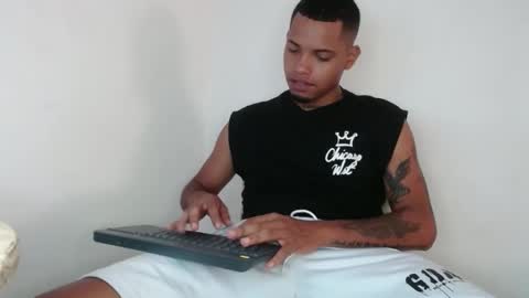 Snapshot of drako_monstercock chatting on 02-03-25, 05:24 drako_monstercock online show from 02-03-25, 05:24