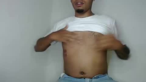 Snapshot of drako_monstercock chatting on 02-05-25, 03:23 drako_monstercock online show from 02-05-25, 03:23