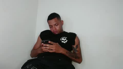 Snapshot of drako_monstercock chatting on 02-10-25, 10:51 drako_monstercock online show from 02-10-25, 10:51