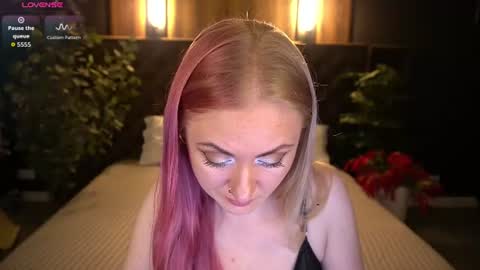 Lina online show from 07-25-26, 05:49