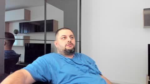 Snapshot of draven_a chatting on 01-12-25, 02:19 Draven A online show from 01-12-25, 02:19