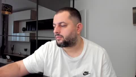 Snapshot of draven_a chatting on 01-14-25, 06:56 Draven A online show from 01-14-25, 06:56