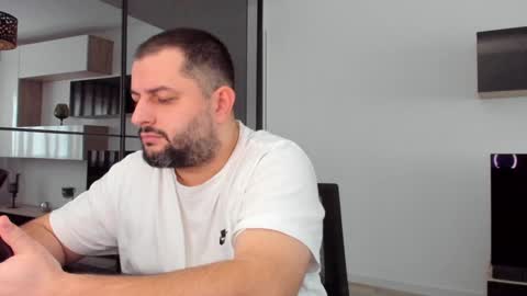 Snapshot of draven_a chatting on 01-20-25, 10:29 Draven A online show from 01-20-25, 10:29