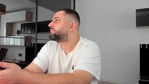 Snapshot of draven_a chatting on 01-21-25, 10:08 Draven A online show from 01-21-25, 10:08