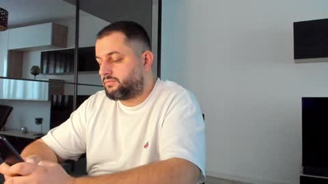 Snapshot of draven_a chatting on 01-25-25, 02:14 Draven A online show from 01-25-25, 02:14