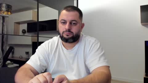 Snapshot of draven_a chatting on 02-06-25, 06:46 Draven A online show from 02-06-25, 06:46