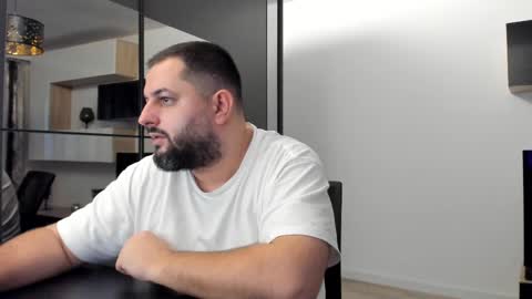 Snapshot of draven_a chatting on 02-11-25, 03:40 Draven A online show from 02-11-25, 03:40