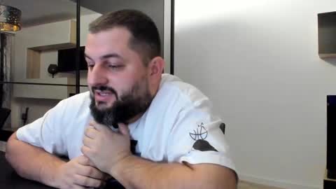 Snapshot of draven_a chatting on 03-03-25, 11:24 Draven A online show from 03-03-25, 11:24