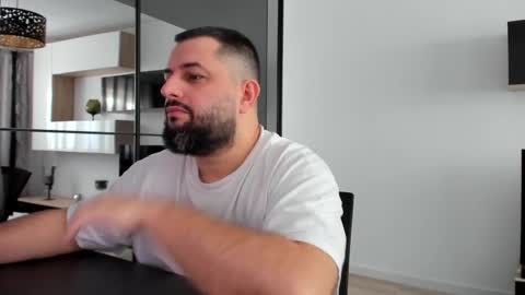 Snapshot of draven_a chatting on 03-10-25, 08:37 Draven A online show from 03-10-25, 08:37