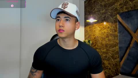 Snapshot of draven_marceaux chatting on 04-10-26, 11:37 Draven online show from 04-10-26, 11:37