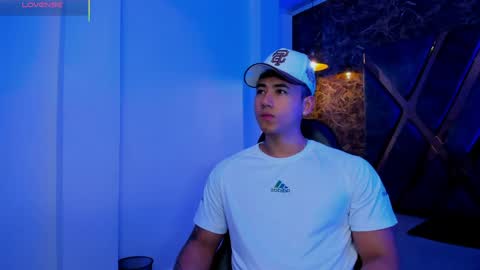 Snapshot of draven_marceaux chatting on 04-11-26, 11:14 Draven online show from 04-11-26, 11:14