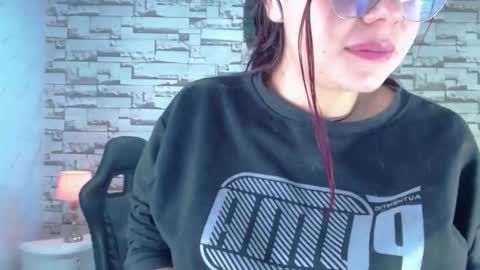 Snapshot of draviana_a chatting on 10-07-25, 03:25 Draviana online show from 10-07-25, 03:25