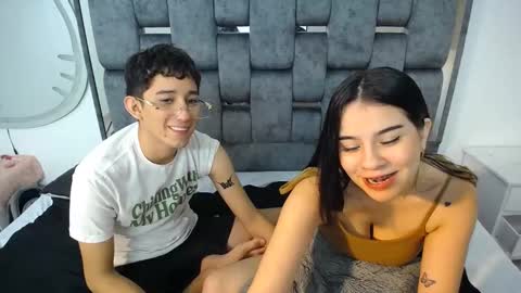 Snapshot of dravith_and_valery chatting on 02-18-25, 03:10 -- nicolle and jhon -- online show from 02-18-25, 03:10