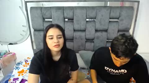 Snapshot of dravith_and_valery chatting on 02-19-25, 07:50 -- nicolle and jhon -- online show from 02-19-25, 07:50