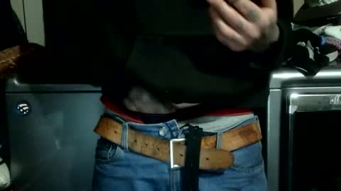 Snapshot of dreadedted chatting on 12-22-25, 12:02 Dreadedted online show from 12-22-25, 12:02