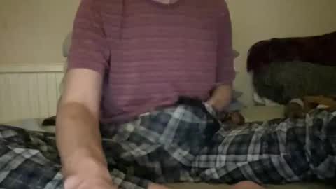 Snapshot of dreadloook chatting on 04-10-26, 12:27 Dreads online show from 04-10-26, 12:27