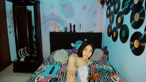 sharon online show from 12-04-25, 03:21