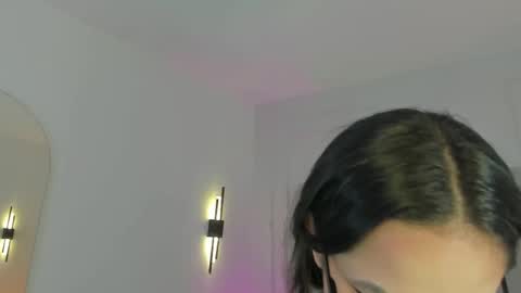 N E N A  online show from 09-28-25, 03:45