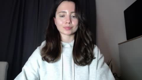 Nicole online show from 01-11-26, 02:44