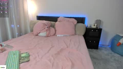 Snapshot of dream_sexy chatting on 10-02-25, 05:14 Mari online show from 10-02-25, 05:14