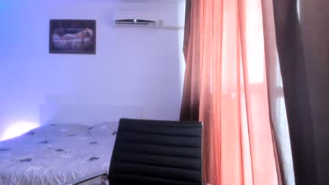 Snapshot of dreamboy240 chatting on 06-30-26, 09:54 Johnny online show from 06-30-26, 09:54