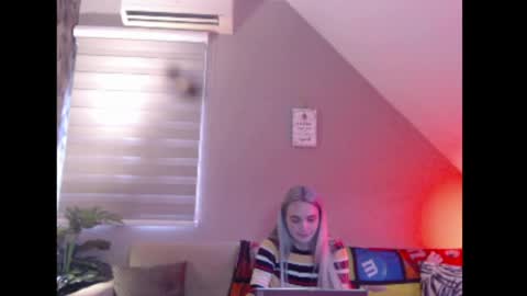 A girl online show from 03-26-26, 08:31