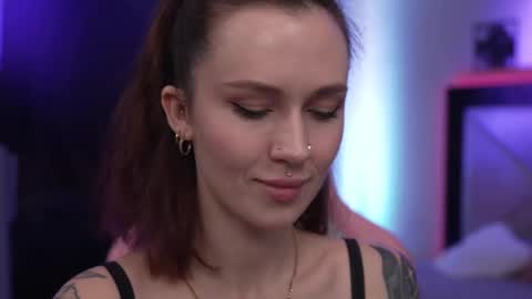 Snapshot of dreamgogo chatting on 02-21-25, 08:27 Sarah online show from 02-21-25, 08:27