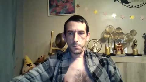dreamguy38 online show from 10-12-25, 04:22