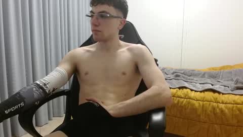 Snapshot of dreammicok chatting on 03-25-26, 09:26 DreamBoy online show from 03-25-26, 09:26