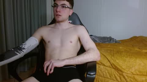 Snapshot of dreammicok chatting on 04-01-26, 04:04 DreamBoy online show from 04-01-26, 04:04