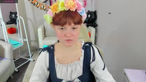 Luna online show from 10-18-25, 08:42