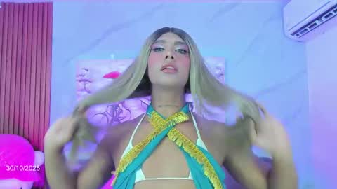 Snapshot of dreams_chloe chatting on 11-02-25, 05:32 dreams_chloe online show from 11-02-25, 05:32