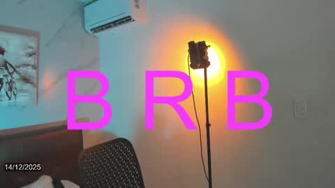 Snapshot of dreams_chloe chatting on 12-14-25, 09:25 dreams_chloe online show from 12-14-25, 09:25