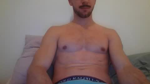 Snapshot of dreamstream1717 chatting on 10-26-25, 02:01 dreamstream1717 online show from 10-26-25, 02:01