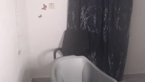 Snapshot of dreamy_wetpussy chatting on 05-08-26, 08:47 BEAUTY online show from 05-08-26, 08:47