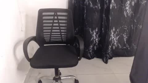 Snapshot of dreamy_wetpussy chatting on 05-27-26, 07:33 BEAUTY online show from 05-27-26, 07:33