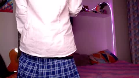 Snapshot of dreamyadam chatting on 11-26-25, 07:37 Adam Dream online show from 11-26-25, 07:37