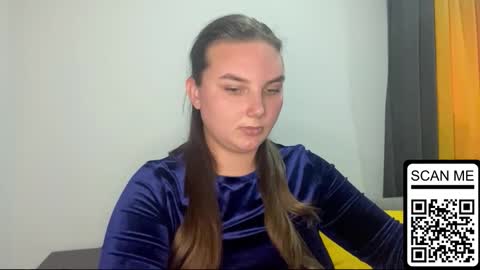 Snapshot of dreamyblushfairy chatting on 09-29-25, 02:33 Mila online show from 09-29-25, 02:33