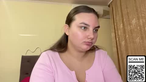Snapshot of dreamyblushfairy chatting on 10-09-25, 03:43 Mila online show from 10-09-25, 03:43