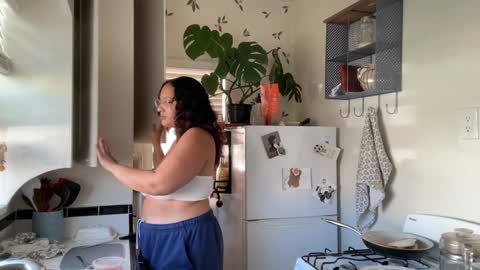 RIRI OR DREAMY online show from 02-01-25, 09:19