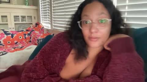 RIRI OR DREAMY online show from 10-18-25, 02:51