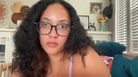 RIRI OR DREAMY online show from 02-15-26, 09:44