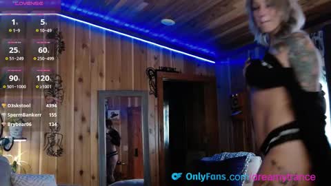 Snapshot of dreamytrance chatting on 09-30-25, 06:02 DreamyTrance online show from 09-30-25, 06:02