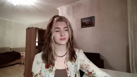 Snapshot of dremazwahlen chatting on 02-03-26, 03:06 Dia online show from 02-03-26, 03:06