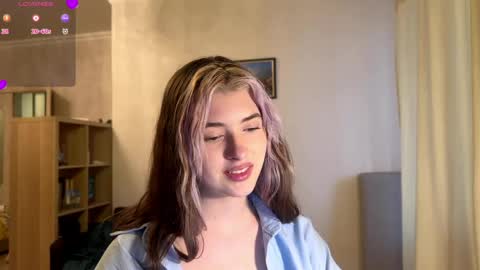 Dia online show from 04-28-26, 02:44