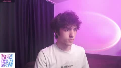 Air online show from 05-25-26, 02:06