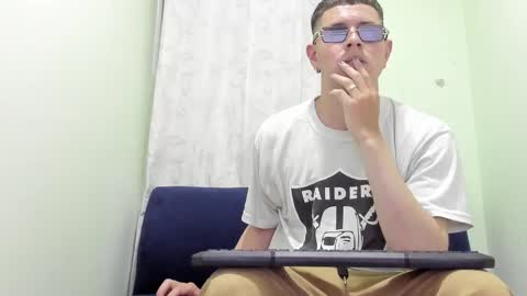 Snapshot of dreyk_eros chatting on 10-31-25, 04:57 dreyk_eros online show from 10-31-25, 04:57