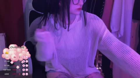 Snapshot of drillhouse_ chatting on 11-07-25, 04:34 Tara Sonny online show from 11-07-25, 04:34