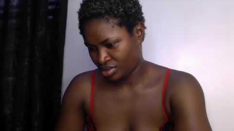 dripping_luna online show from 12-23-24, 10:53